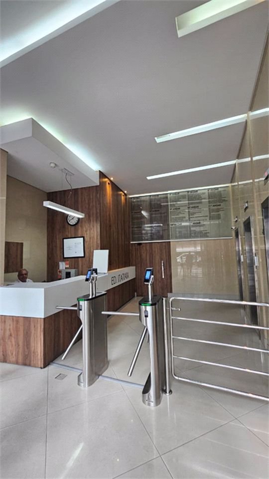 Sala Comercial à venda, Centro, Santos - SA0018.