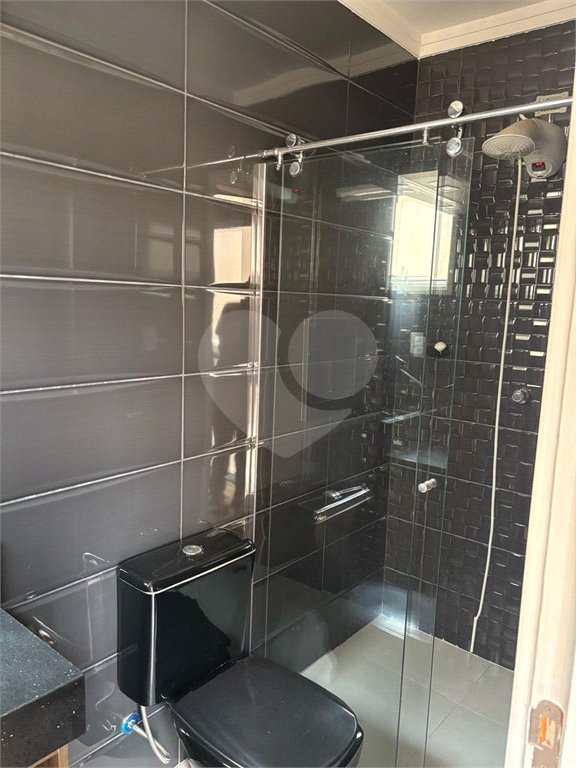Casa à venda com 3 quartos, sendo 1 suíte, no condomínio Recanto das Araucárias, Suzano - SP