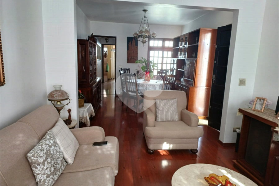 Sobrado à venda com 4 quartos em Santana, São Paulo, SP