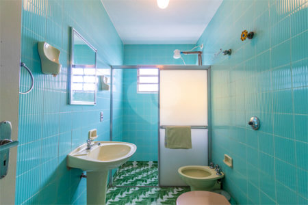 Sobrado à venda com 4 quartos, sendo 1 suíte, em Campo Belo, São Paulo, SP