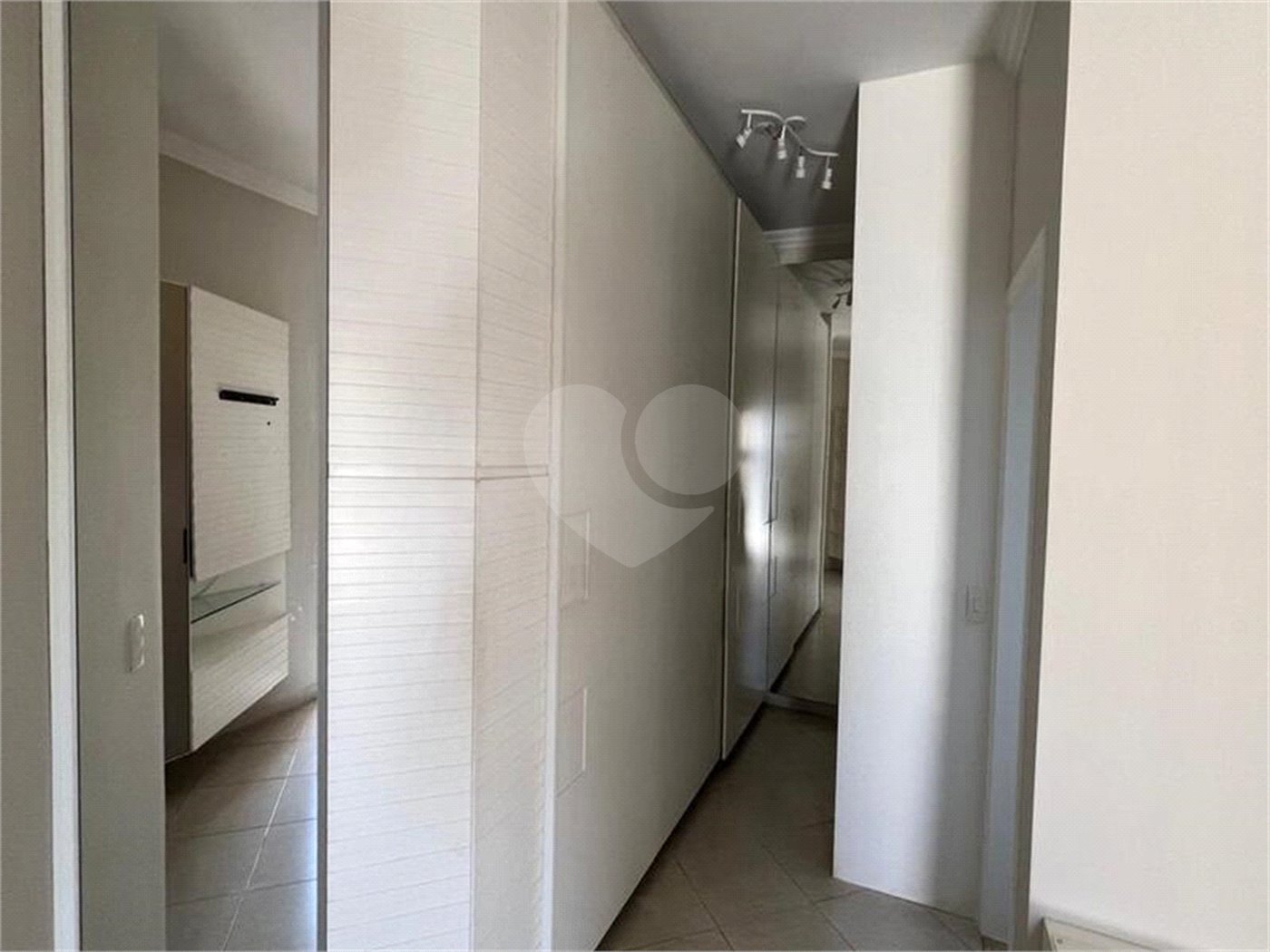 Casa à venda com 4 suítes no condomínio Jardim Residêncial da Villa Suiça, Indaiatuba - SP