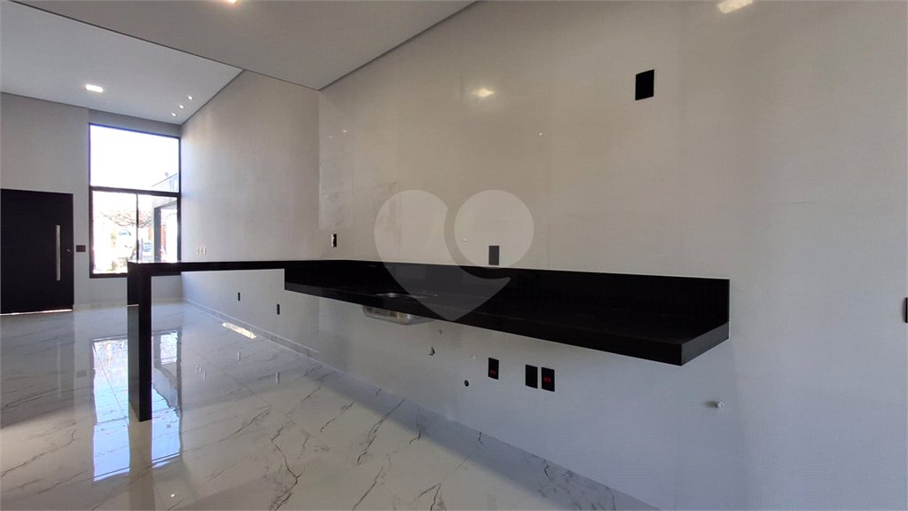 Casa à venda com 3 quartos, sendo 1 suíte,  no condomínio Horto Florestal 1, Sorocaba - SP