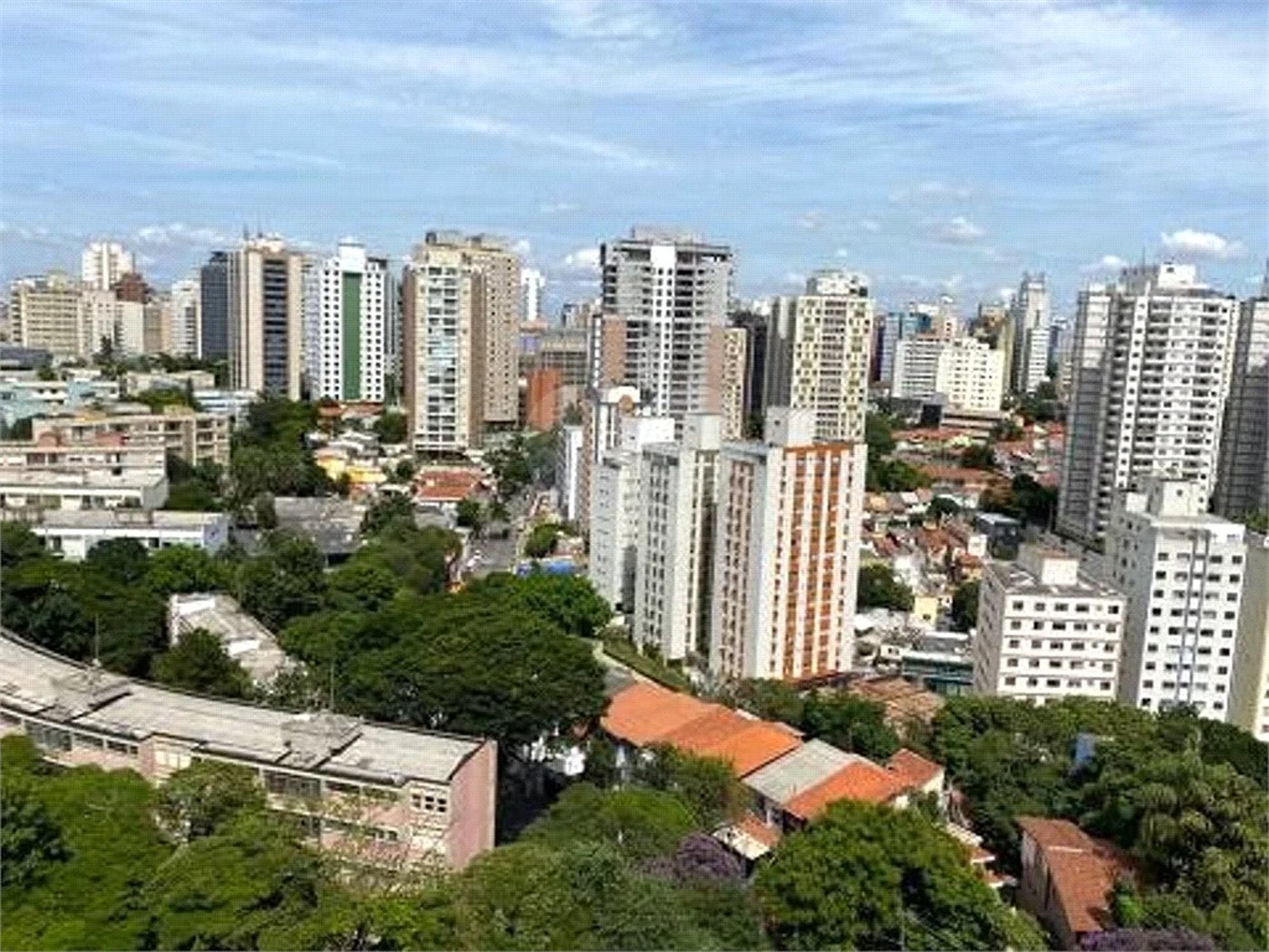 Apartamento à venda com 4 quartos, sendo 2 suítes, em Vila Cordeiro, São Paulo, SP