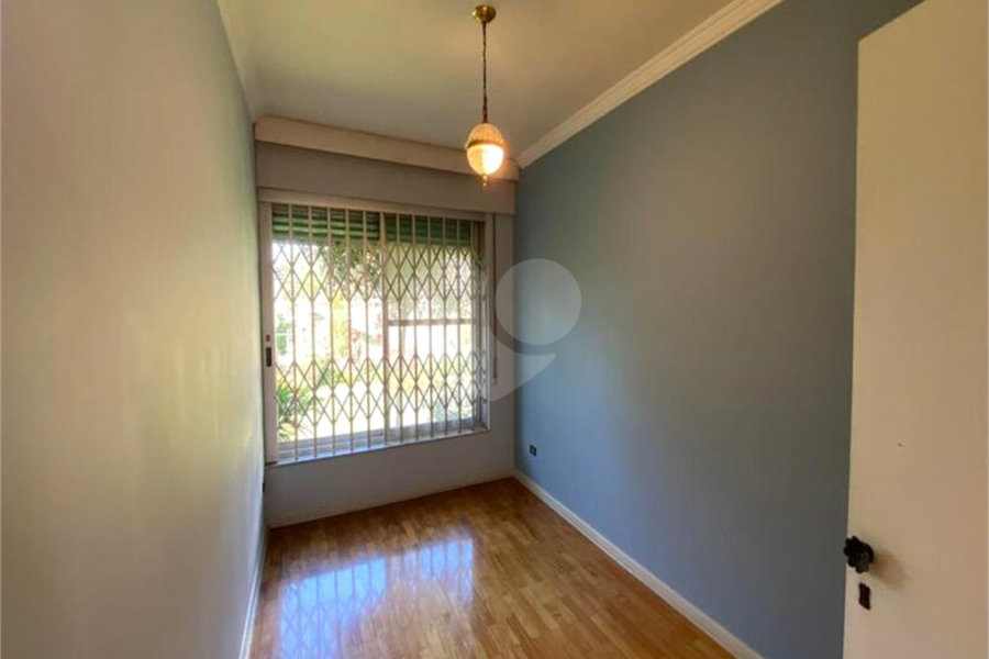 Casa Térrea à venda com 4 quartos, sendo 2 suítes, em Jardim Floresta, São Paulo, SP