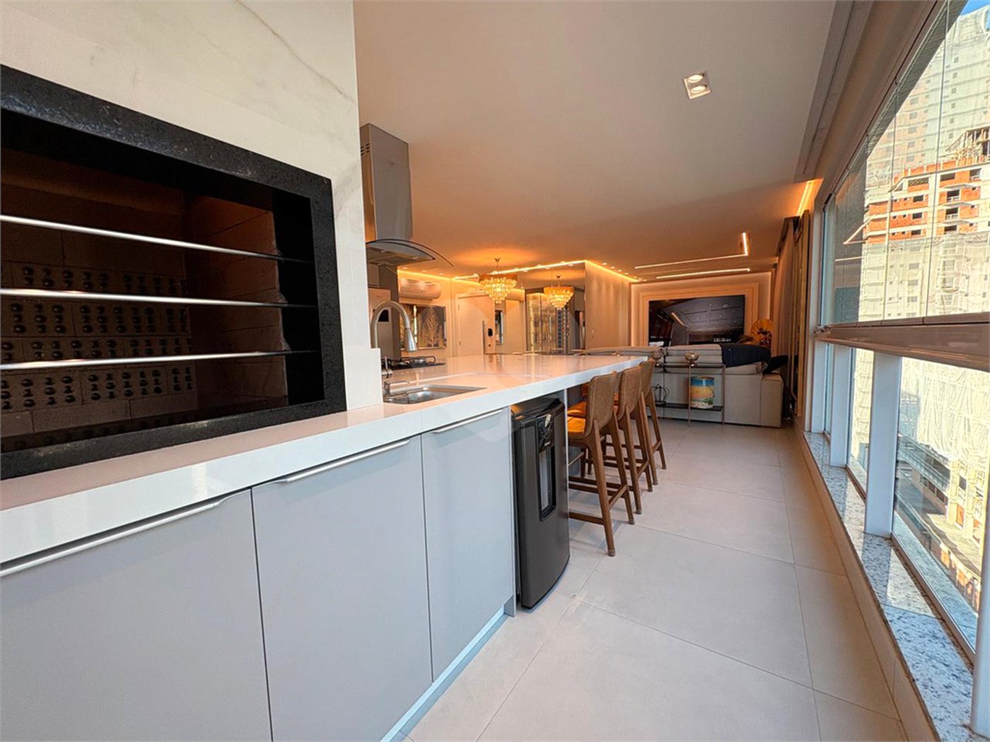 Apartamento à venda com 3 suítes em Balneário Perequê, Porto Belo, SC