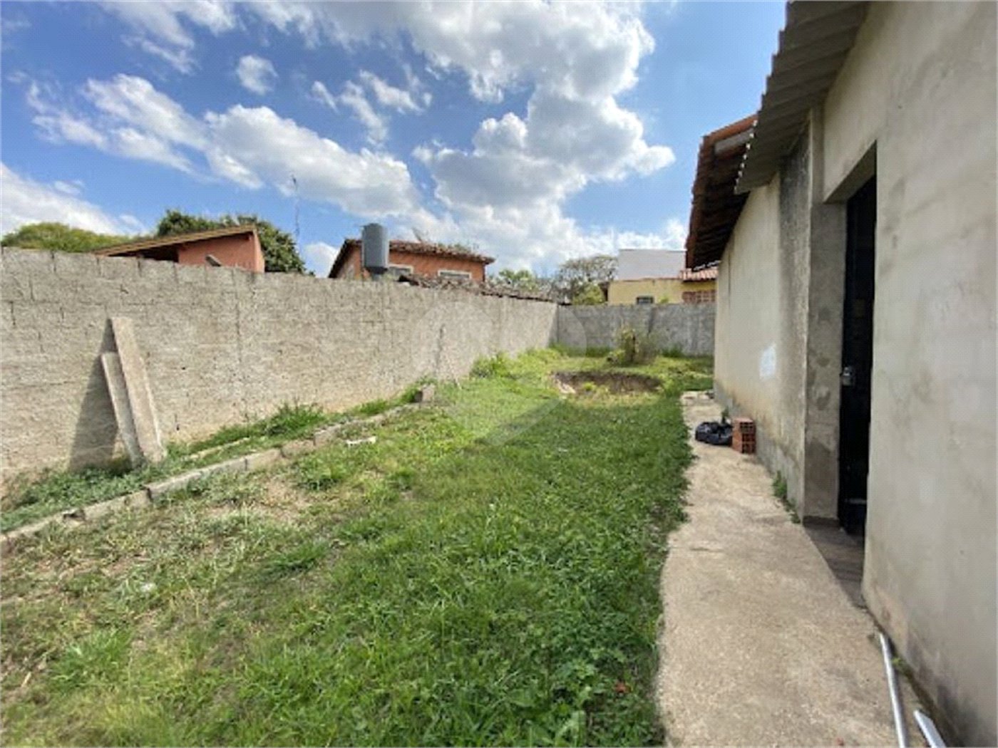 Chácara à venda com 3 quartos, sendo 1 suíte, em Jardim Buru, Salto, SP