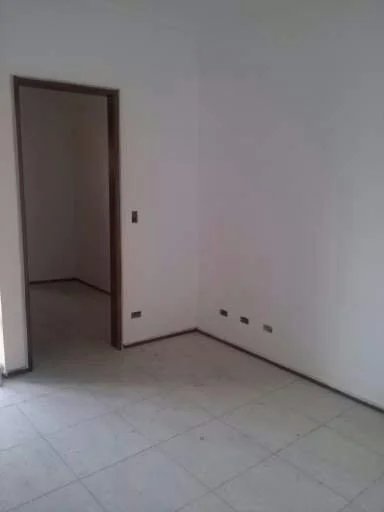 Sobrado à venda com 3 quartos, sendo 2 suítes,  em Jardim Monte Kemel, São Paulo, SP