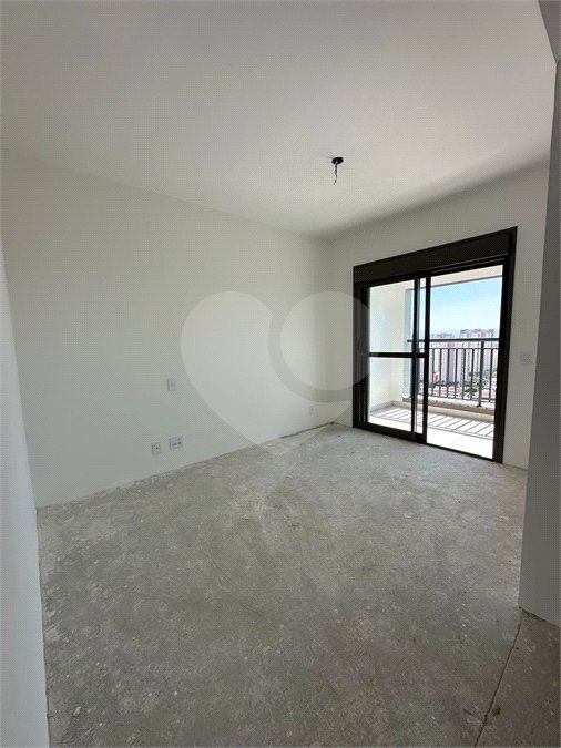 Apartamento com 125m², 3 dormitórios, sendo 3 suítes, 2 vagas, à venda na Moóca.