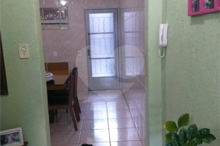 Sobrado à venda ou para alugar com 3 suítes em Santa Teresinha, São Paulo, SP
