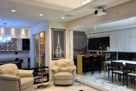 Apartamento à venda com 4 quartos, sendo 2 suítes, em Santa Teresinha, São Paulo, SP