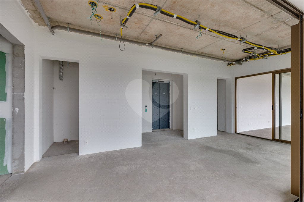 Apartamento à venda com 4 suítes em Moema, São Paulo, SP