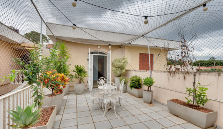 Sobrado à venda com 3 quartos, sendo 1 suíte, em Jardim Marajoara, São Paulo, SP