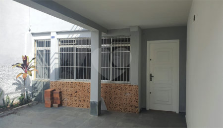 Sobrado à venda com 3 quartos em Vila Nilo, São Paulo, SP