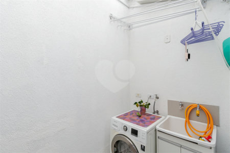 Casa à venda com 3 quartos, sendo 1 suíte, no condomínio Mirante Bello, São Paulo - SP
