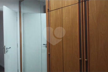 Apartamento à venda ou para alugar com 5 quartos, sendo 3 suítes,  em Tatuapé, São Paulo, SP