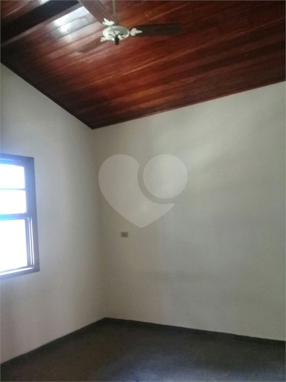 Sobrado à venda com 4 quartos, sendo 2 suítes,  em Jardim Regina, Indaiatuba, SP