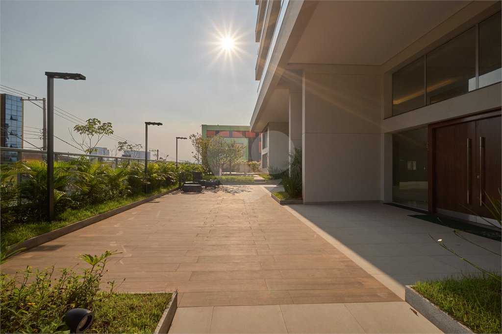 Apartamento à venda com 3 quartos, sendo 1 suíte, em Jardim Marajoara, São Paulo, SP