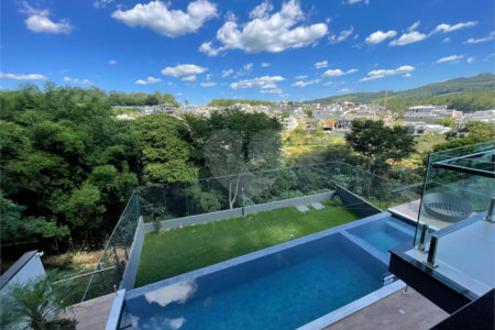 Casa à venda com 3 suítes em Condomínio Vale das Águas, Bragança Paulista, SP