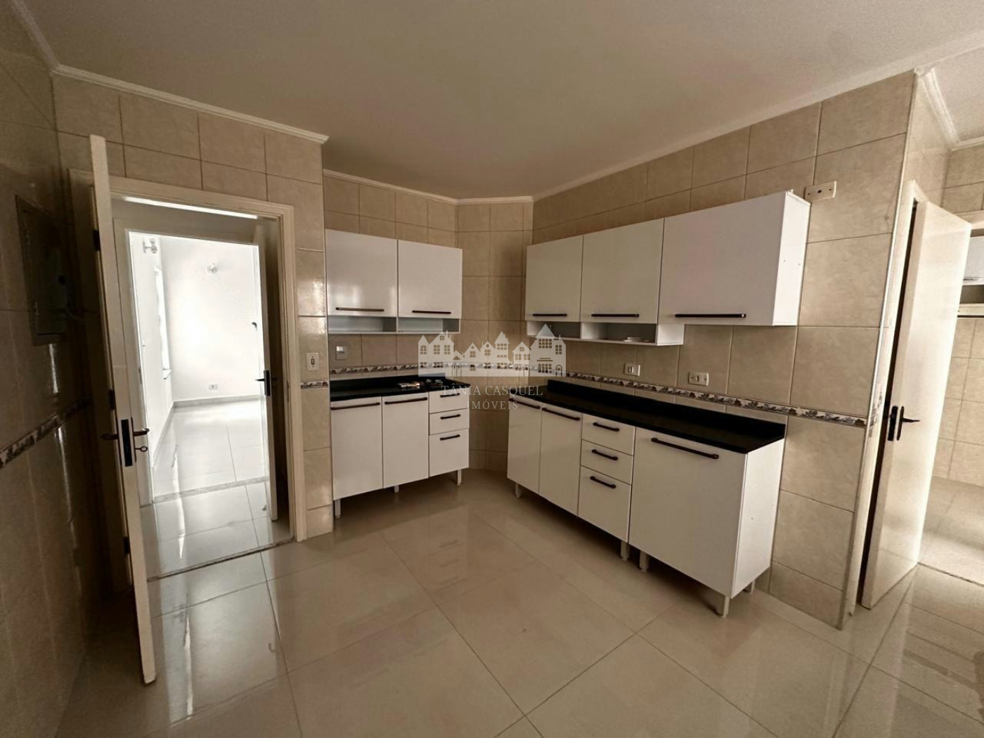 Casa para alugar com 3 suítes em Vila Santista, Atibaia, SP