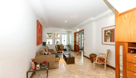 Casa de Vila à venda com 3 quartos, sendo 1 suíte,  em Campo Belo, São Paulo, SP