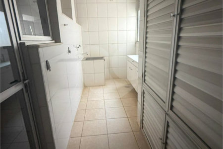 Apartamento à venda com 3 quartos, sendo 1 suíte, no Centro, Ribeirão Preto, SP