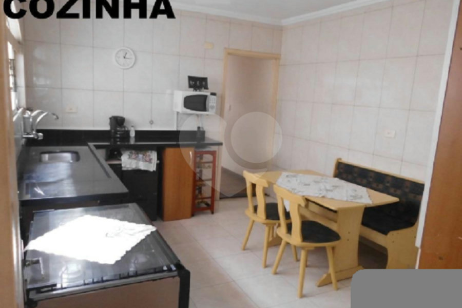 Sobrado à venda com 3 quartos, sendo 1 suíte, em Tremembé, São Paulo, SP