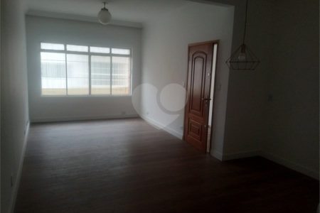 Casa de Vila à venda com 4 quartos, sendo 1 suíte, em Vila Olímpia, São Paulo, SP