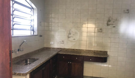 Sobrado à venda com 3 quartos, sendo 1 suíte, em Tremembé, São Paulo, SP