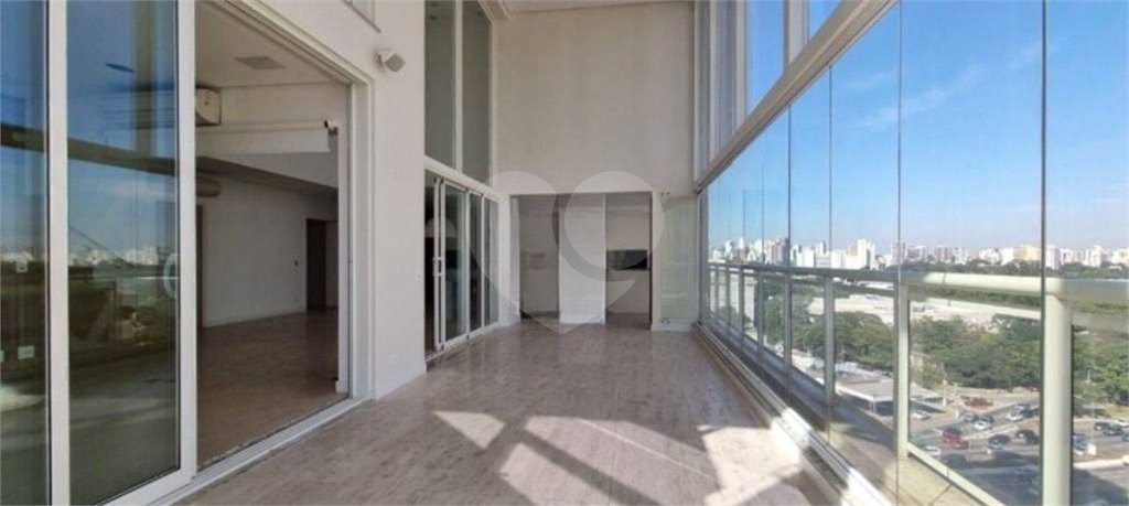 Apartamento à venda com 3 suítes em Vila Mariana, São Paulo, SP