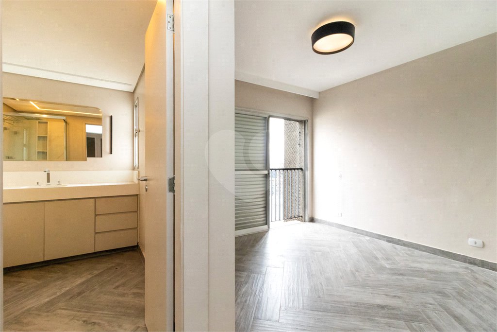 Apartamento à venda com 3 quartos, sendo 1 suíte,  em Indianópolis, São Paulo, SP