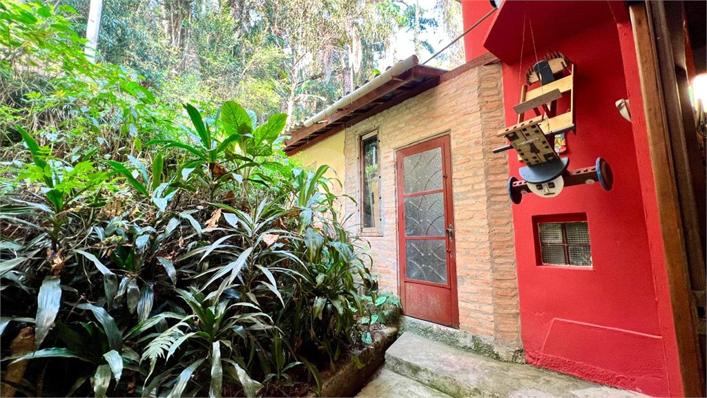 Casa à venda com 4 quartos, sendo 1 suíte, em Serra da Cantareira, Mairiporã, SP