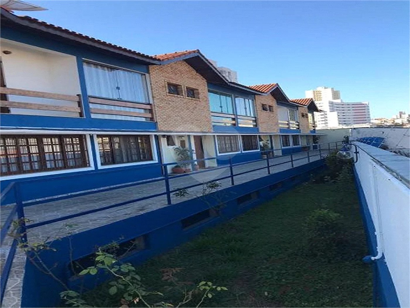 Casa à venda com 3 quartos, sendo 1 suíte, no condomínio Residencial Gabriela, São Paulo - SP
