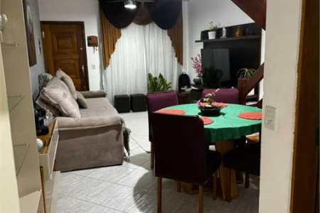 Sobrado à venda com 3 quartos, sendo 1 suíte,  em Parque Ipê, São Paulo, SP