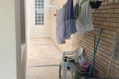 Sobrado à venda com 3 quartos, sendo 1 suíte,  em Vila Suissa, Mogi das Cruzes, SP