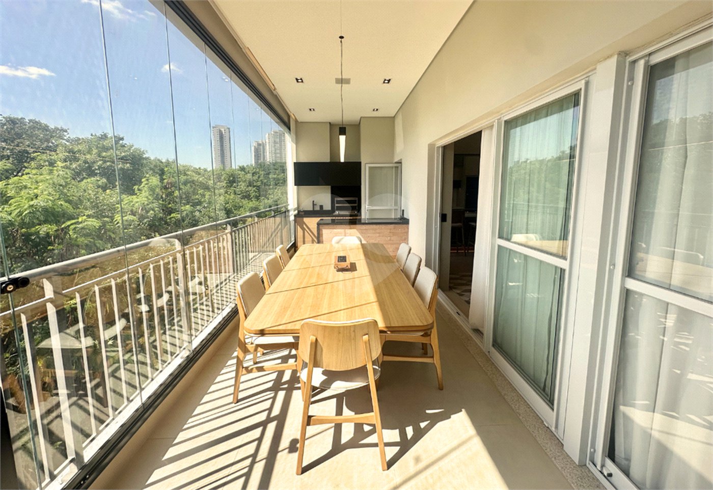 Apartamento à venda com 3 suítes em Santo Amaro, São Paulo, SP