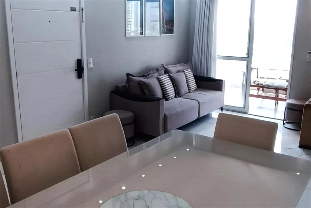 Apartamento à venda com 3 quartos, sendo 1 suíte,  em Jardim Vazani, São Paulo, SP