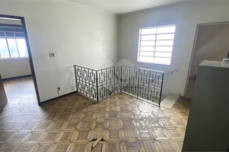 Sobrado à venda ou para alugar com 4 quartos, sendo 1 suíte,  em Parque Colonial, São Paulo, SP