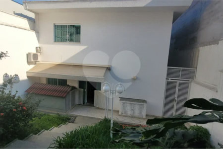 Sobrado à venda com 4 quartos, sendo 2 suítes, em Jardim Franca, São Paulo, SP