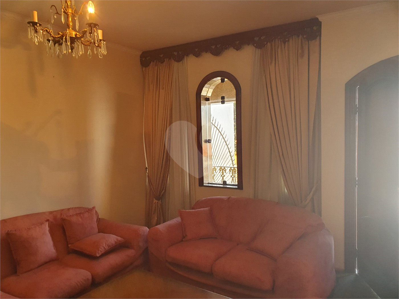 Casa à venda com 4 quartos, sendo 3 suítes, em Vila Guilherme, São Paulo, SP