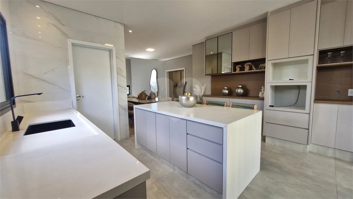 Casa Térrea de Alto Padrão no Condomínio Elementum | Totalmente Mobiliada e Decorada, 3 Suítes e Piscina