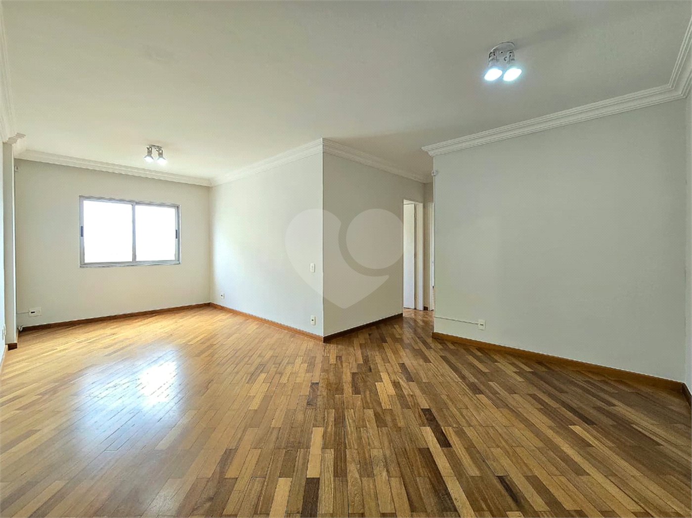Apartamento à venda com 2 quartos, sendo 1 suíte, em Saúde, São Paulo, SP