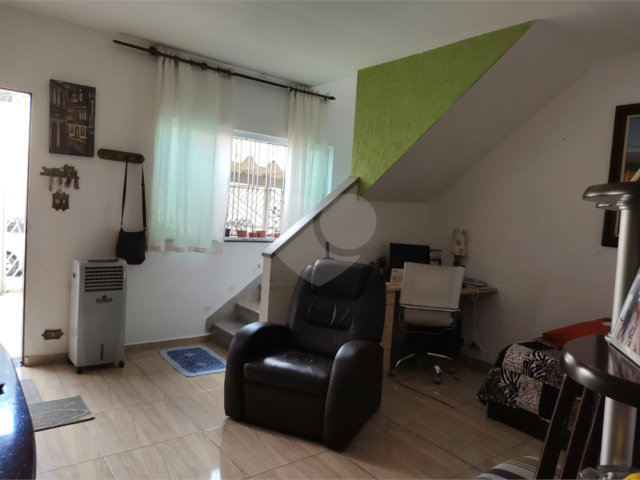 Sobrado à venda com 2 quartos em Santana, São Paulo, SP