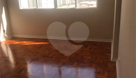 Apartamento à venda com 2 quartos em Cambuci, São Paulo, SP