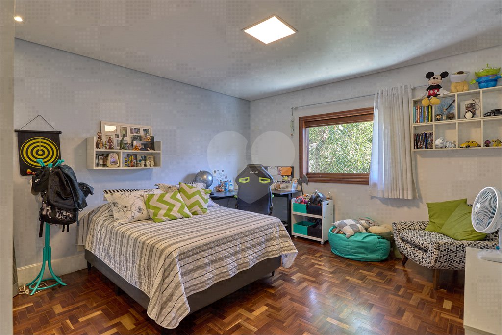 Casa à venda com 4 quartos, sendo 2 suítes, em Brooklin, São Paulo, SP