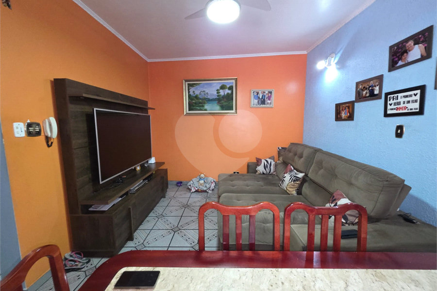 Sobrado à venda com 4 quartos, sendo 2 suítes, em Vila Nova Cachoeirinha, São Paulo, SP