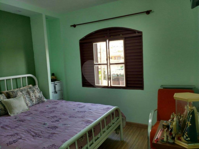 Sobrado à venda com 3 quartos, sendo 1 suíte,  em Vila Mazzei, São Paulo, SP