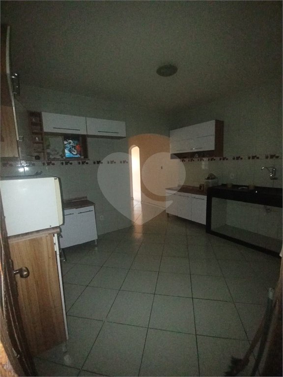 Casa à venda com 2 quartos, sendo 1 suíte, no condomínio River Plate, Rio de Janeiro - RJ