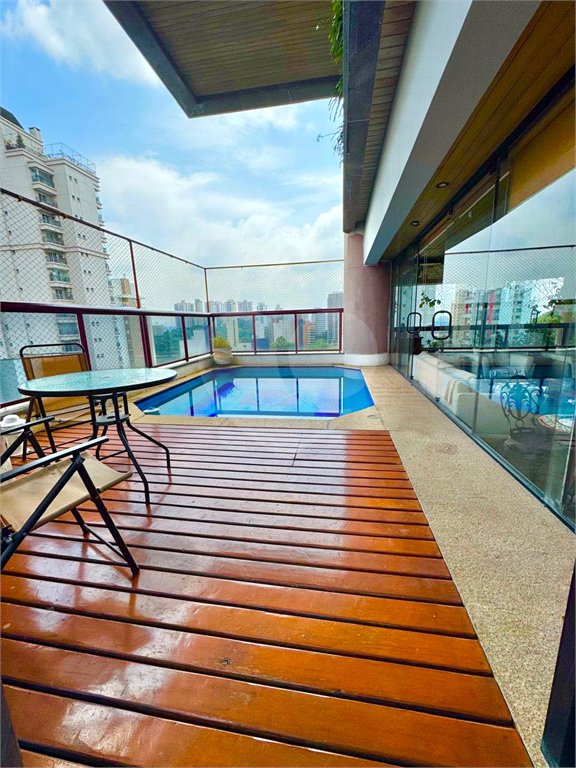 Apartamento à venda com 4 suítes em Vila Suzana, São Paulo, SP