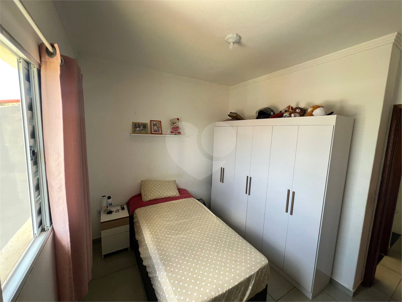 Casa à venda com 2 quartos, sendo 1 suíte, em Vila Barão, Sorocaba, SP