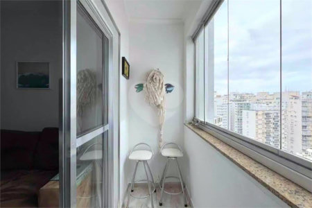Apartamento à venda com 2 quartos em Pitangueiras, Guarujá, SP